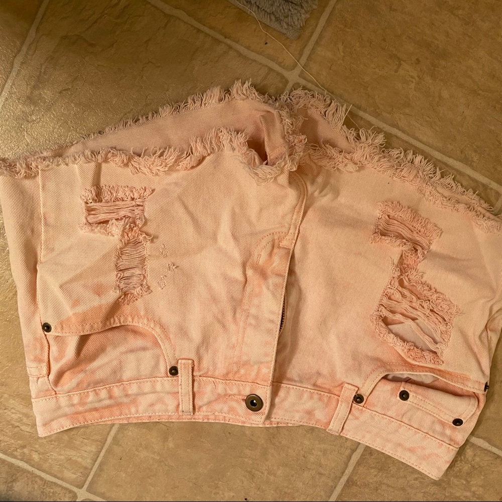 ACID WASH PINK DENIM SHORTS